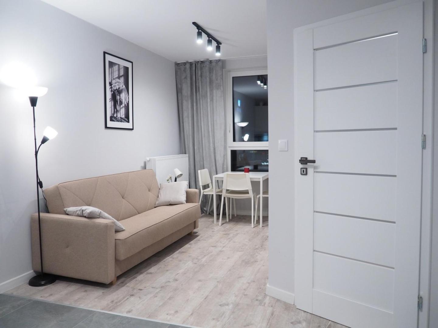 Sunapart A 182 Warsaw Luaran gambar