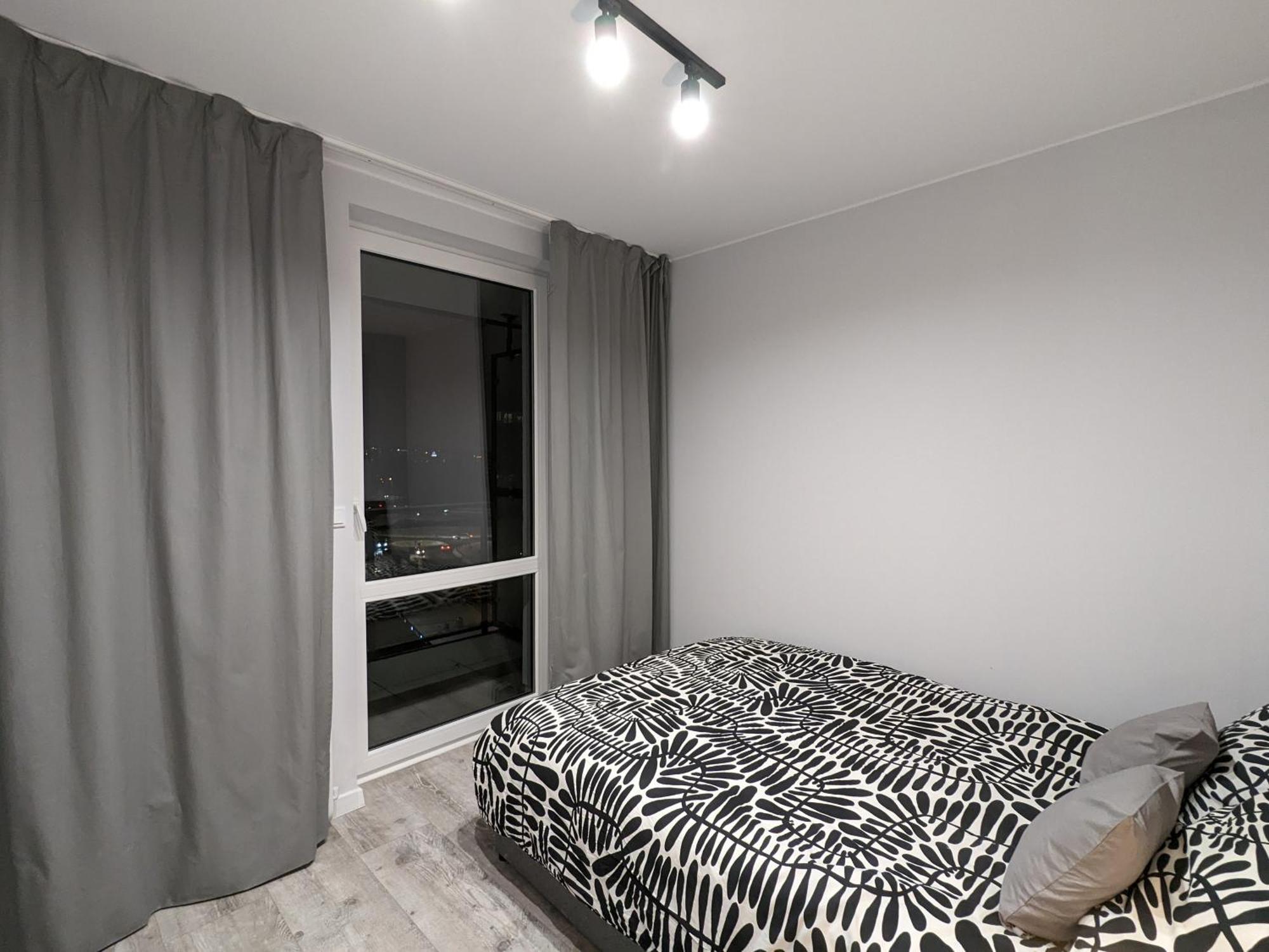 Sunapart A 182 Warsaw Luaran gambar