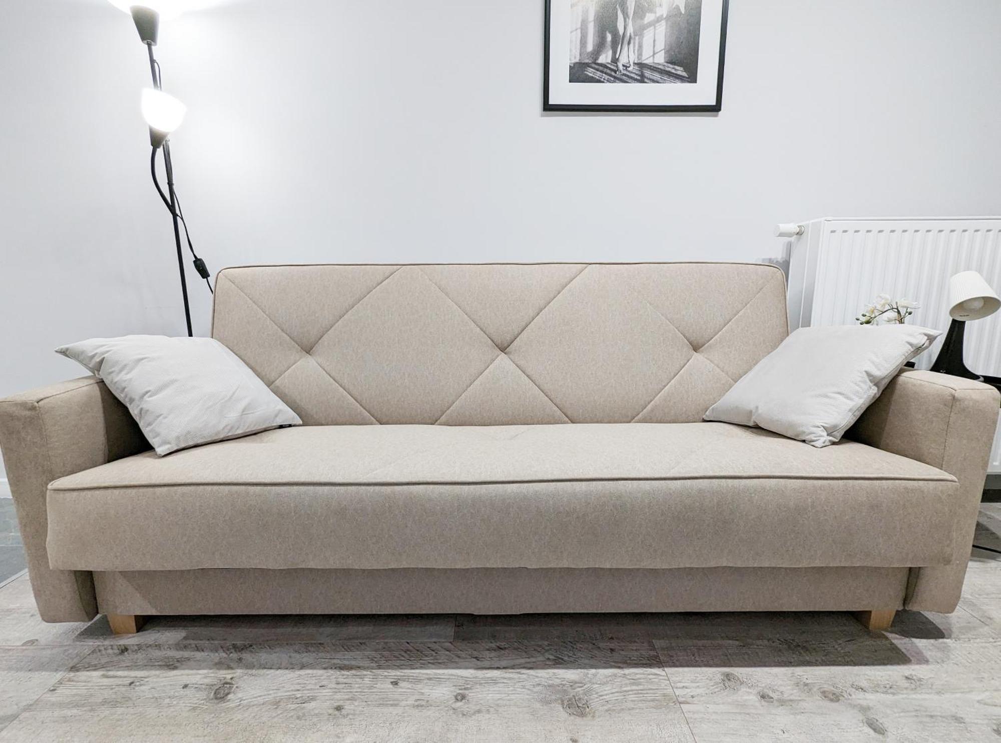 Sunapart A 182 Warsaw Luaran gambar